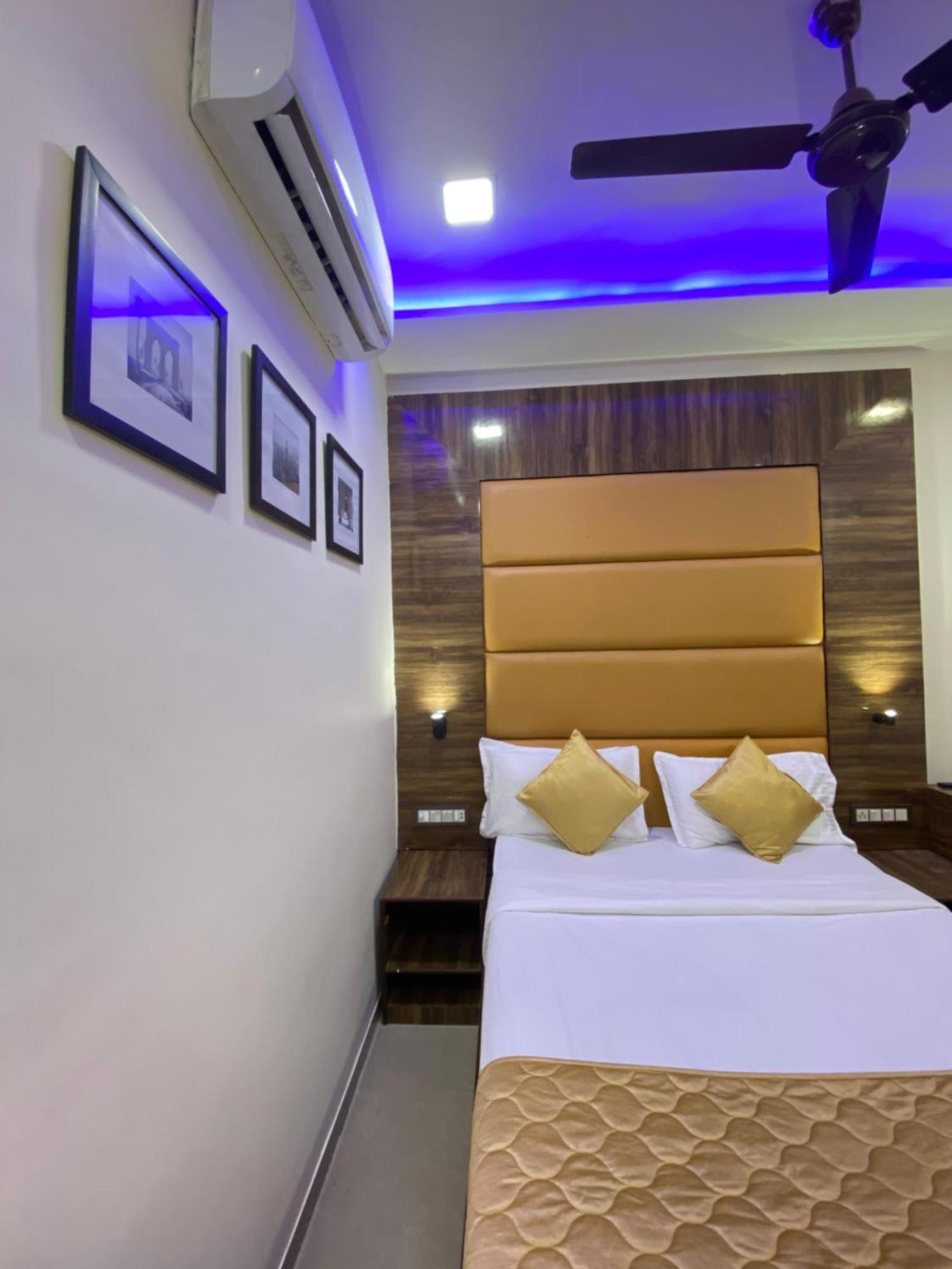 Hotel Blue Wellington - Near Mumbai Airport — Photos 2